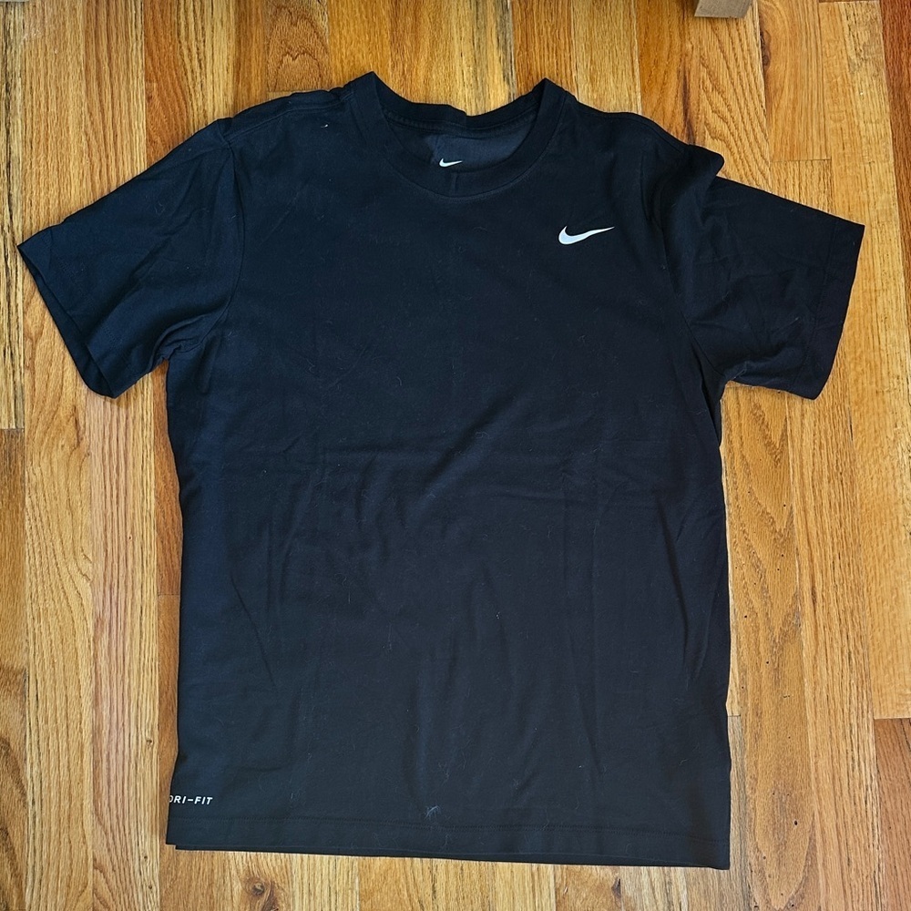 Nike Men's Black Short Sleeve Tee Dri fit